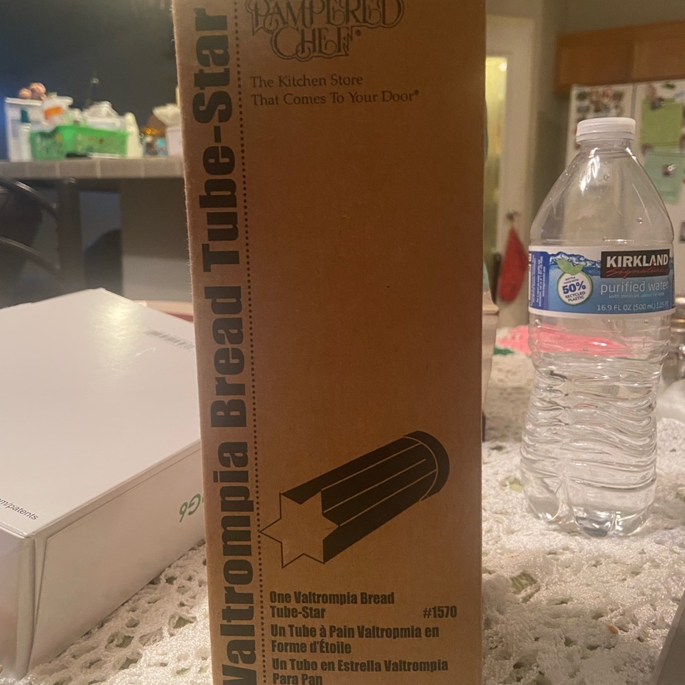 The Pampered Chief Valtrompia Bread tube star
